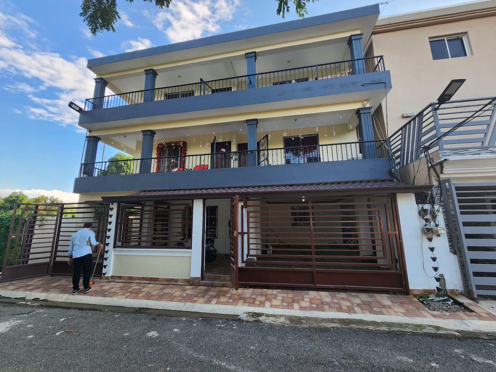 Edificio de Apartamentos en Brisas del valle