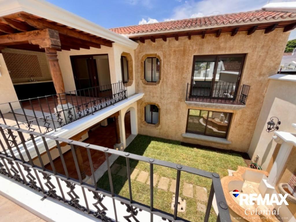 6215 - CASA EN ALQUILER EN CORTIJO DE LAS FLORES, CIUDAD VIEJA - CM