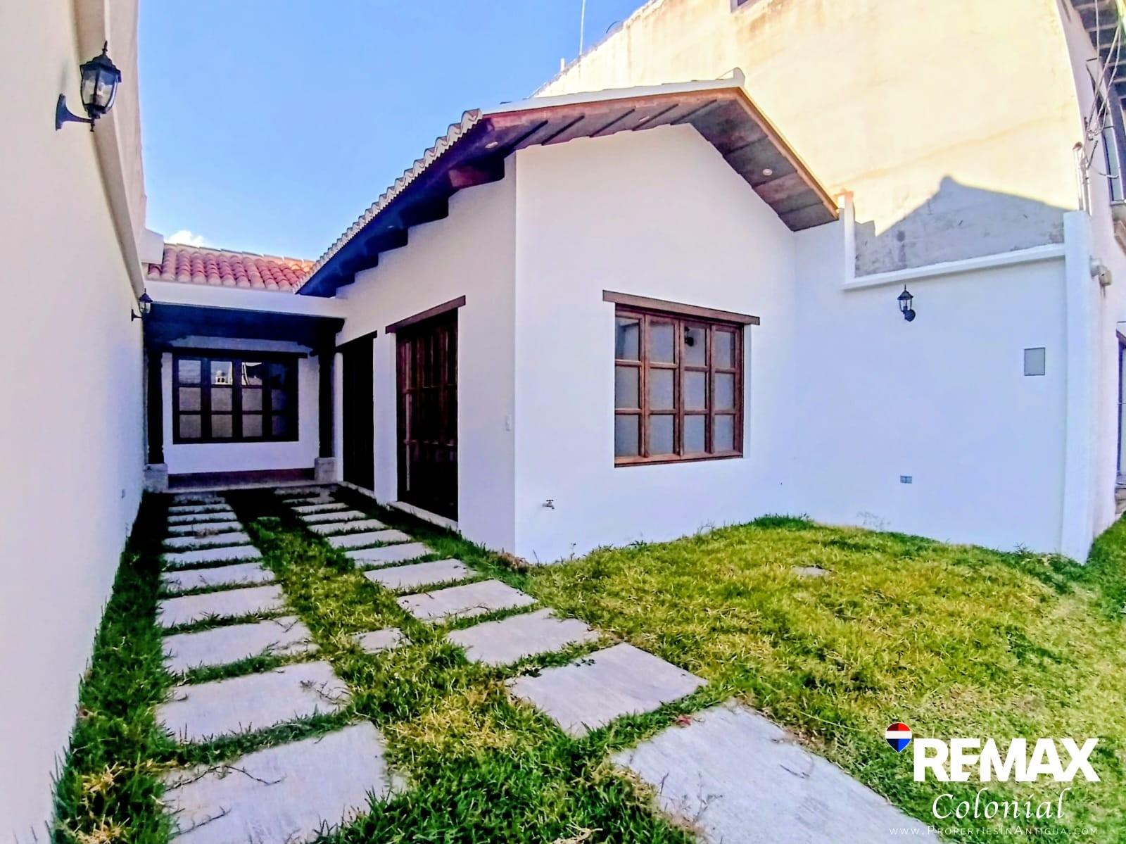 5977 - CASA NUEVA EN VENTA EN PORTAL DE LAS ROSAS - SAN MIGUEL - DUEÑAS - MO