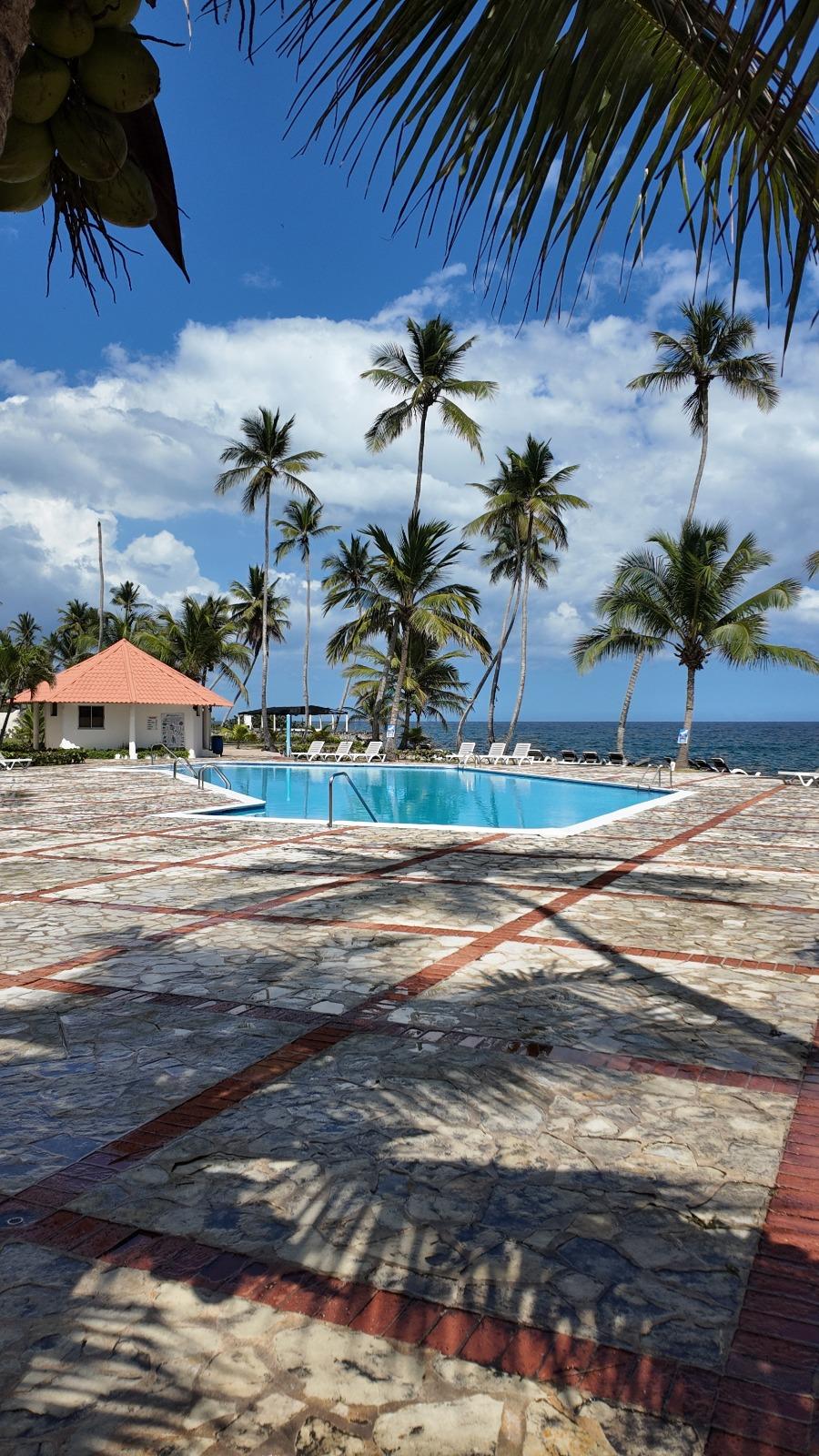 ESTUDIO EN JUAN DOLIO CON VISTA AL MAR
