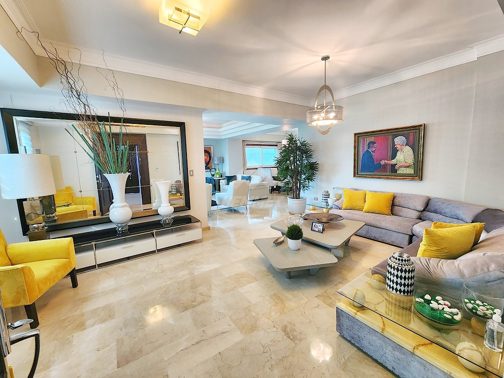 ESPACIOSO APARTAMENTO LA TRINITARIA SANTIAGO