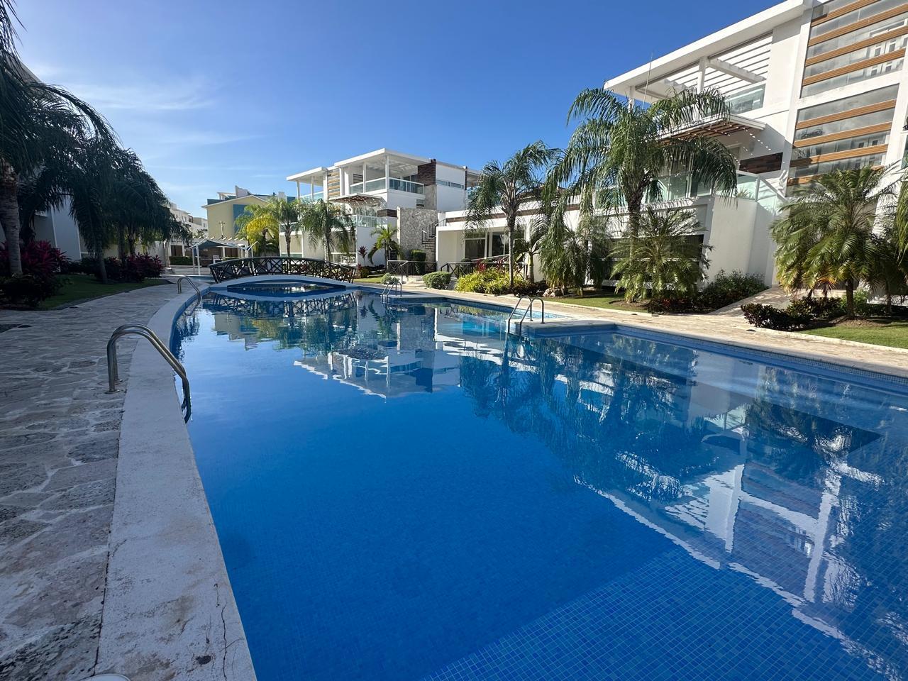 APARTAMENTO AMUEBLADO EN VENTA – LOS CORALES, PUNTA CANA