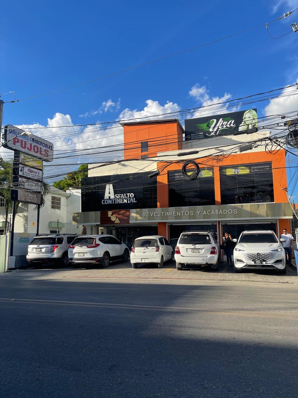 Disponibilidad de Alquiler en Plaza Comercial