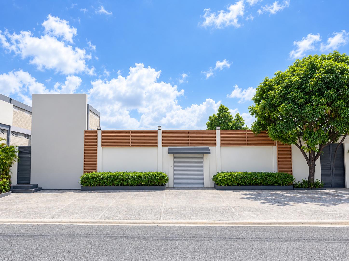 Propiedad Comercial de Esquina en Venta | Zona Industrial de Herrera