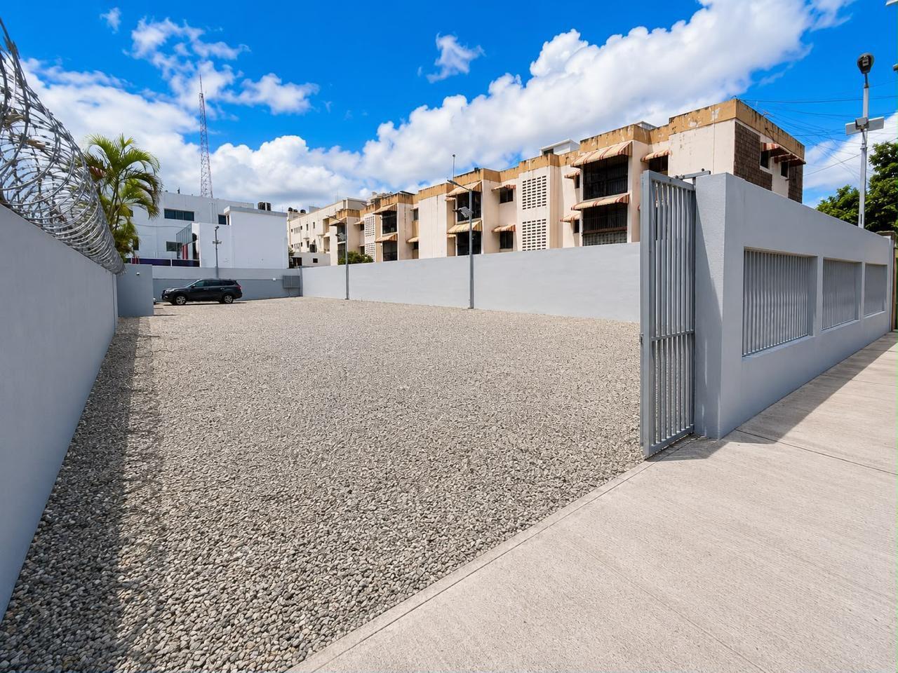 Solar Comercial de 1,000 m² en Venta, Av. Sabana Larga esq. Calle Costa Rica, Santo Domingo Este