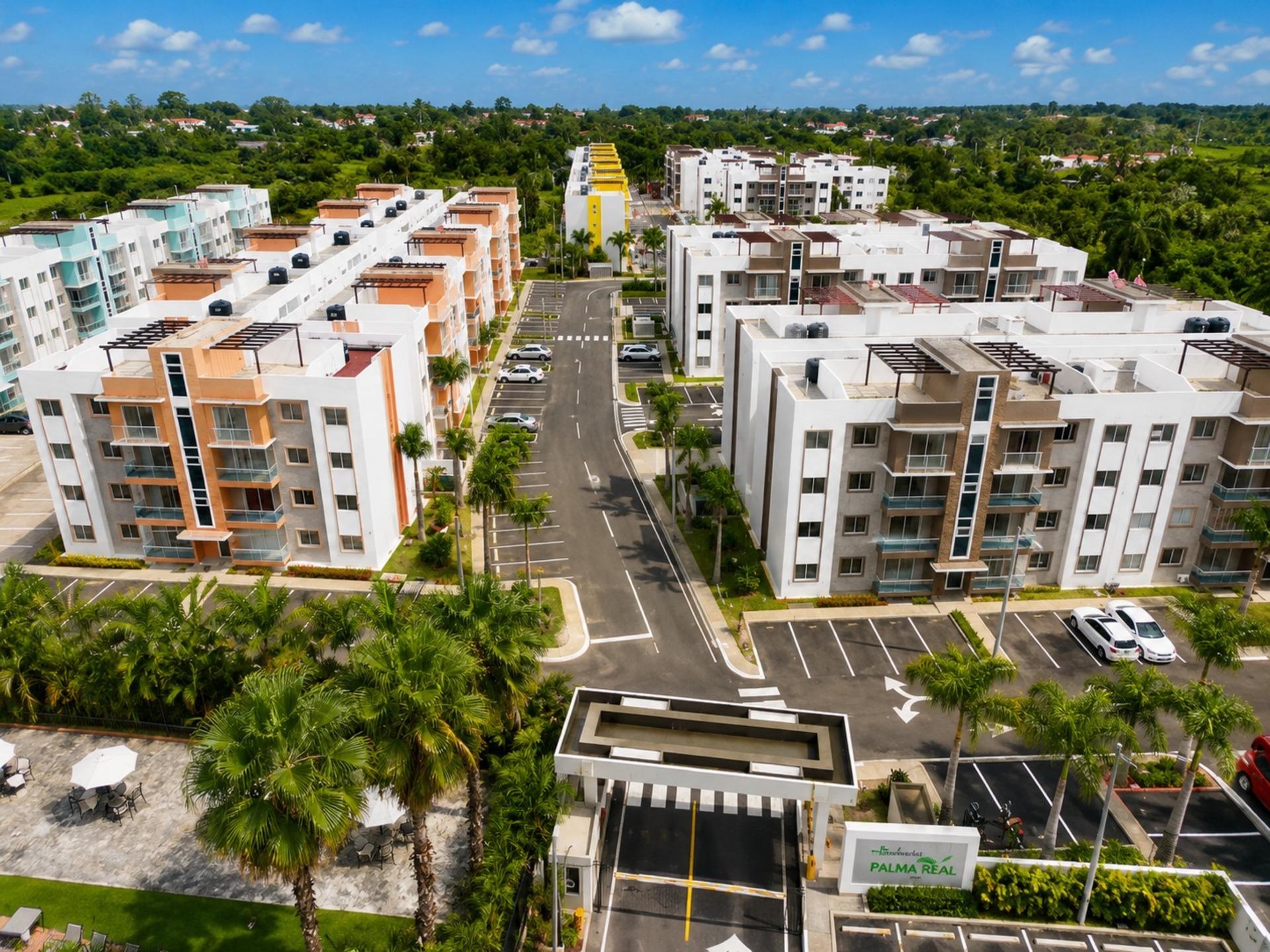 Apartamento en Venta Residencial Palma Real Puñal Santiago 86.50m2 4to Nivel con Azotea Privada
