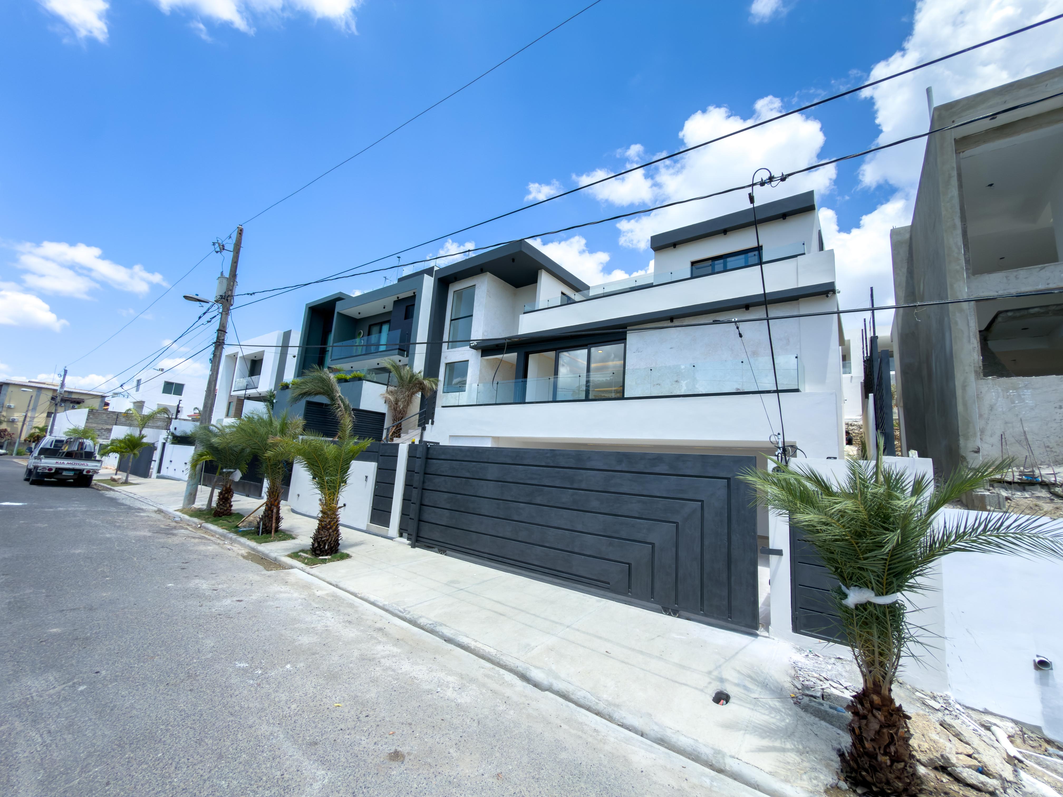 CASA MODERNA DE LUJO EN VENTA | CERRO HERMOSO, SANTIAGO