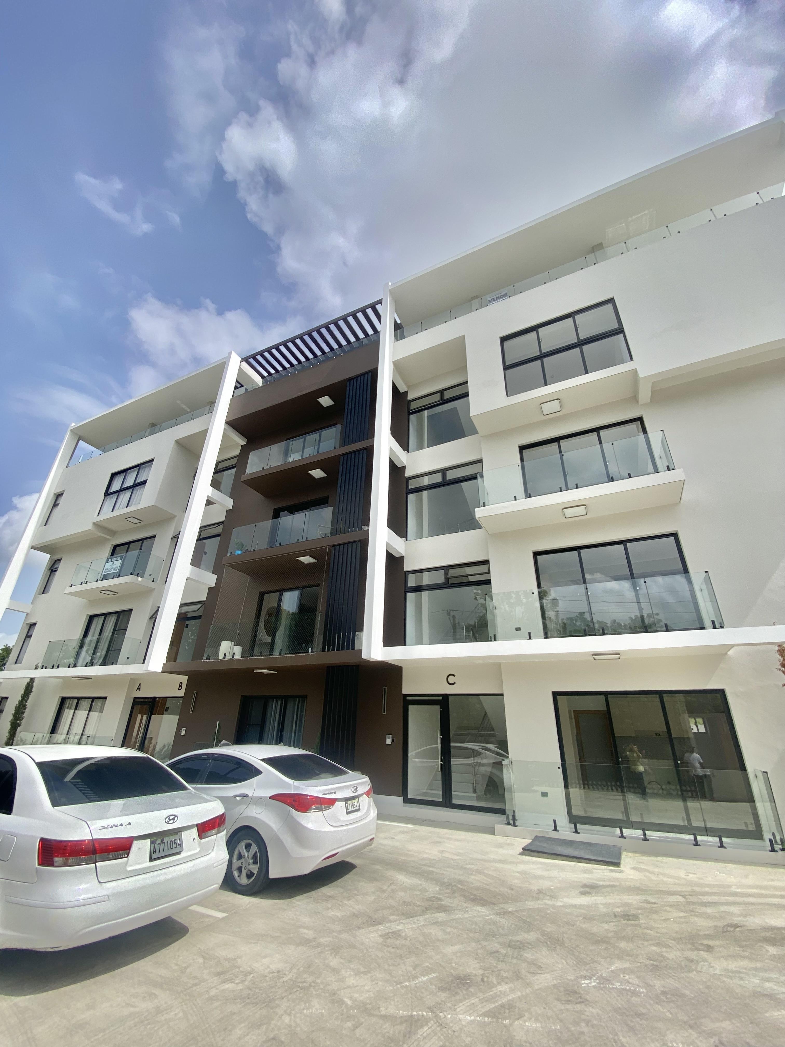 Se alquila penthouse en llanos de Gurabo