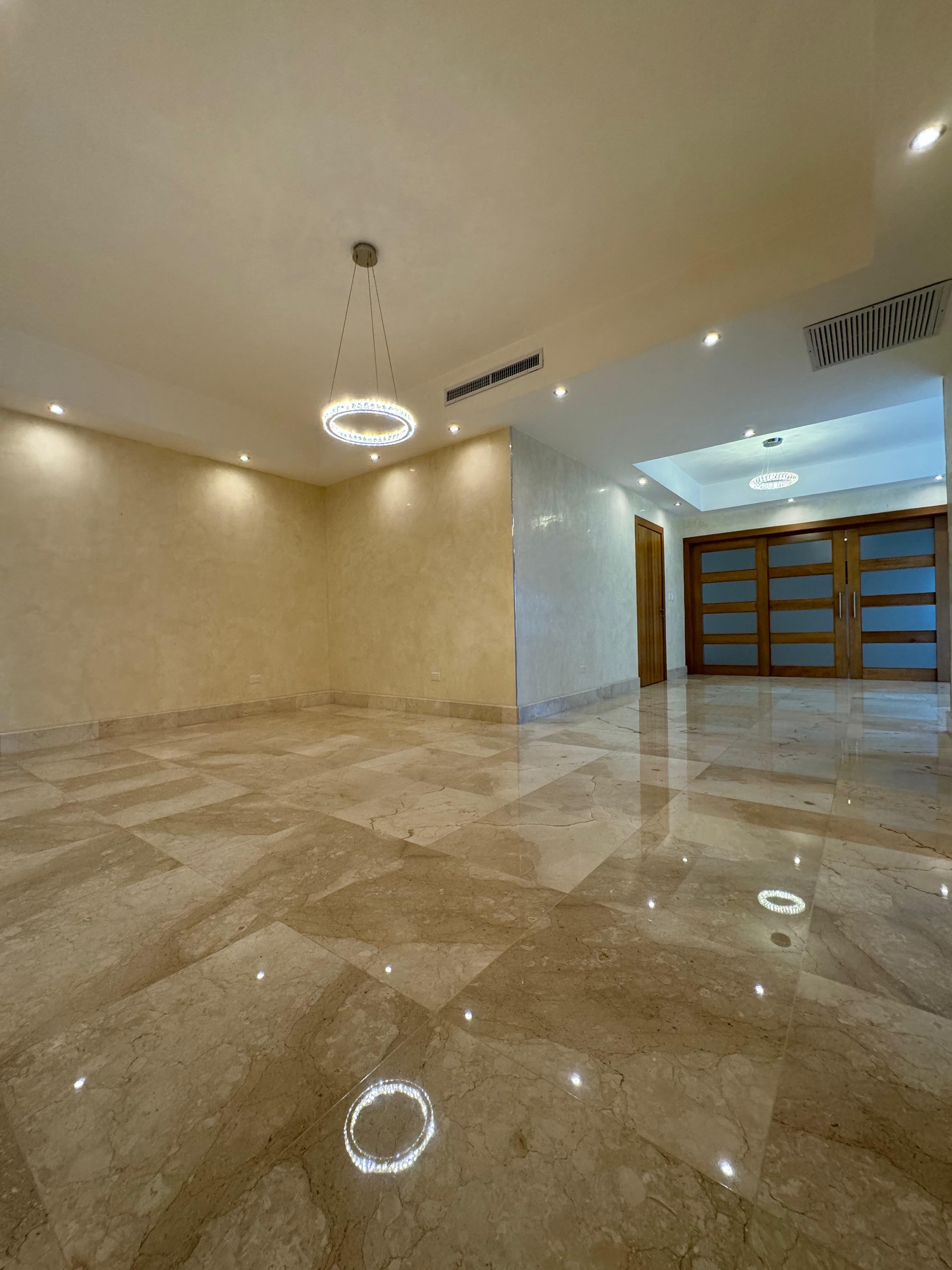 Exclusivo Apartamento en Piantini US$550,000