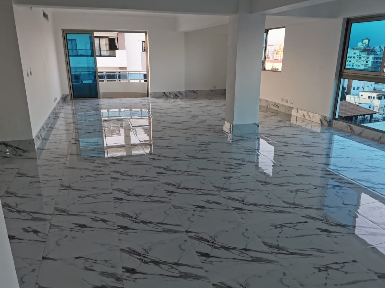 Penthouse de 3 niveles en Bella vista