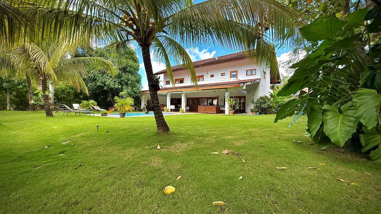Hermosa Villa en Guavaberry Country Club