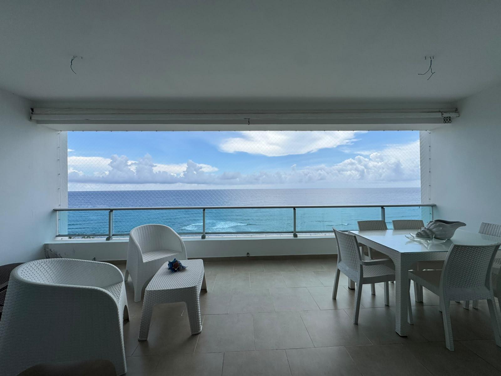 Venta de Apartamento en Juan Dolio primera Línea de Playa
