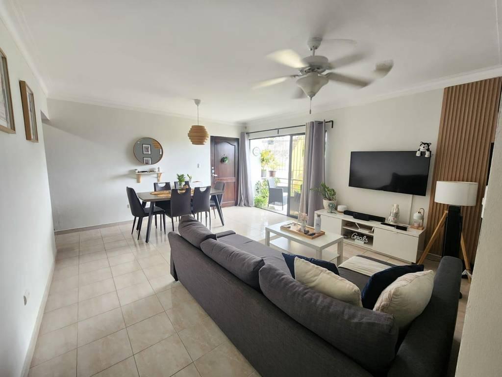 Apartamento en venta - Arroyo Hondo