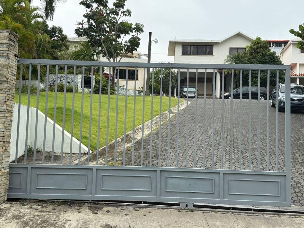 Casa en venta - Arroyo Hondo Viejo