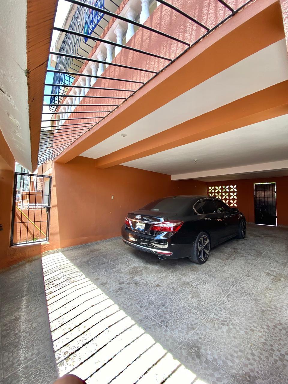 CASA EN VENTA EN CERROS DE BUENA VISTA