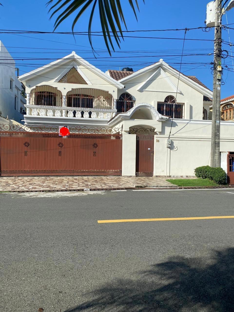 CASA EN VENTA BELLA VISTA SUR