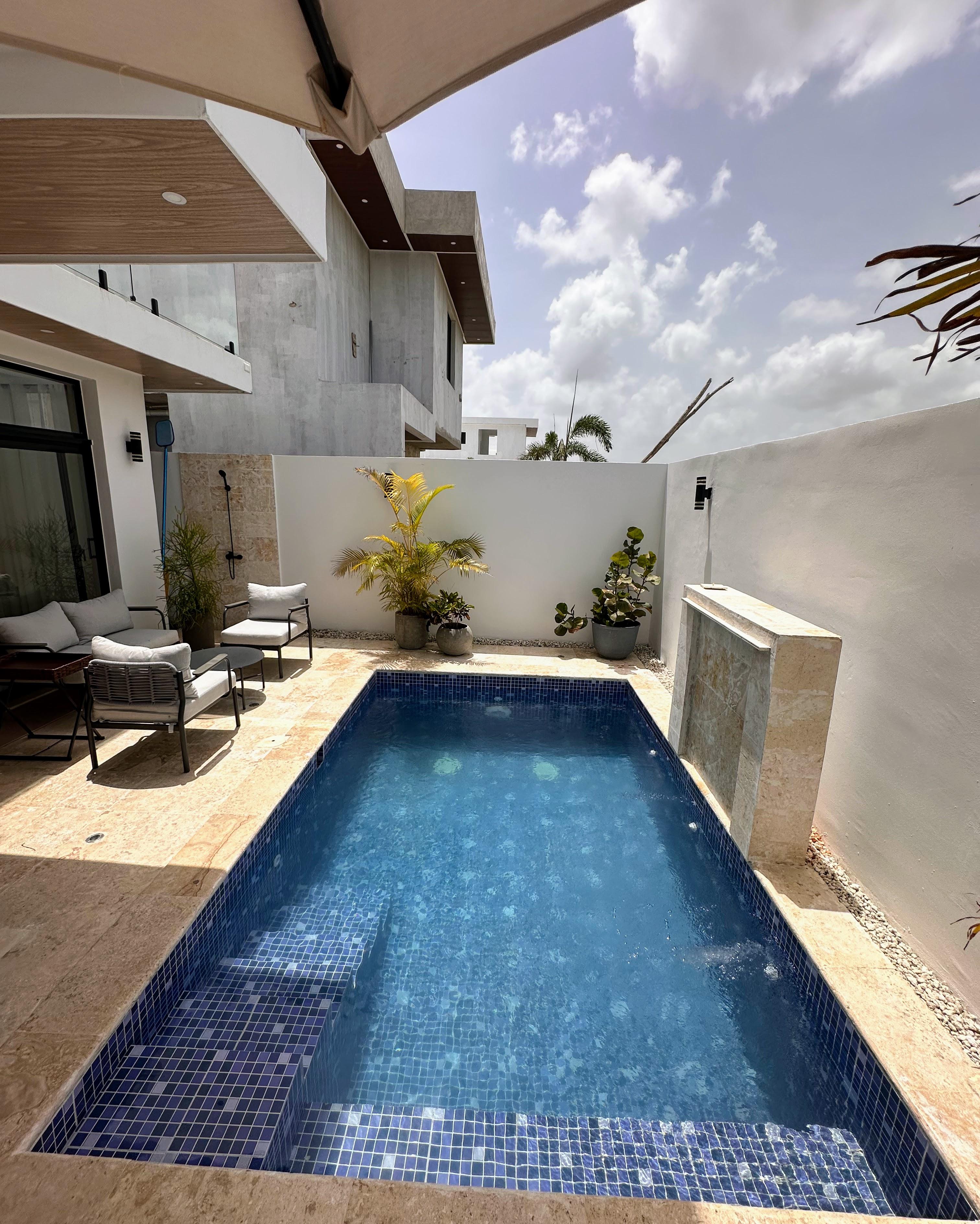 Villa Amueblada en Venta en Punta Cana con Terraza y Piscina