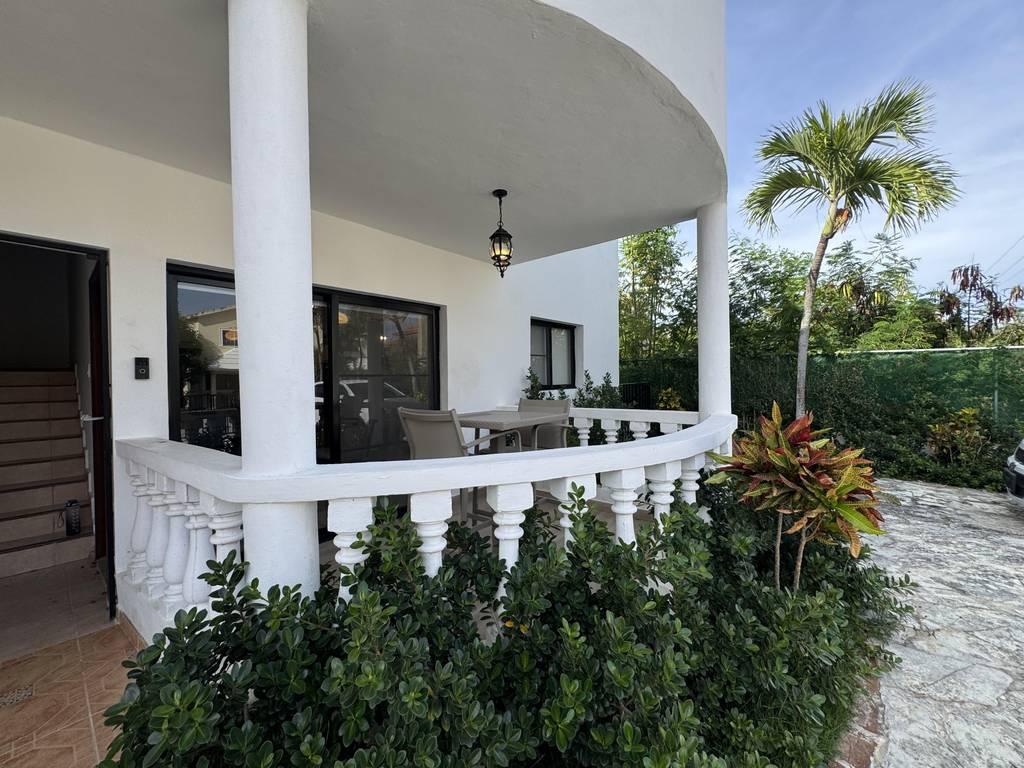 VENTA: Apartamento - US$195,000