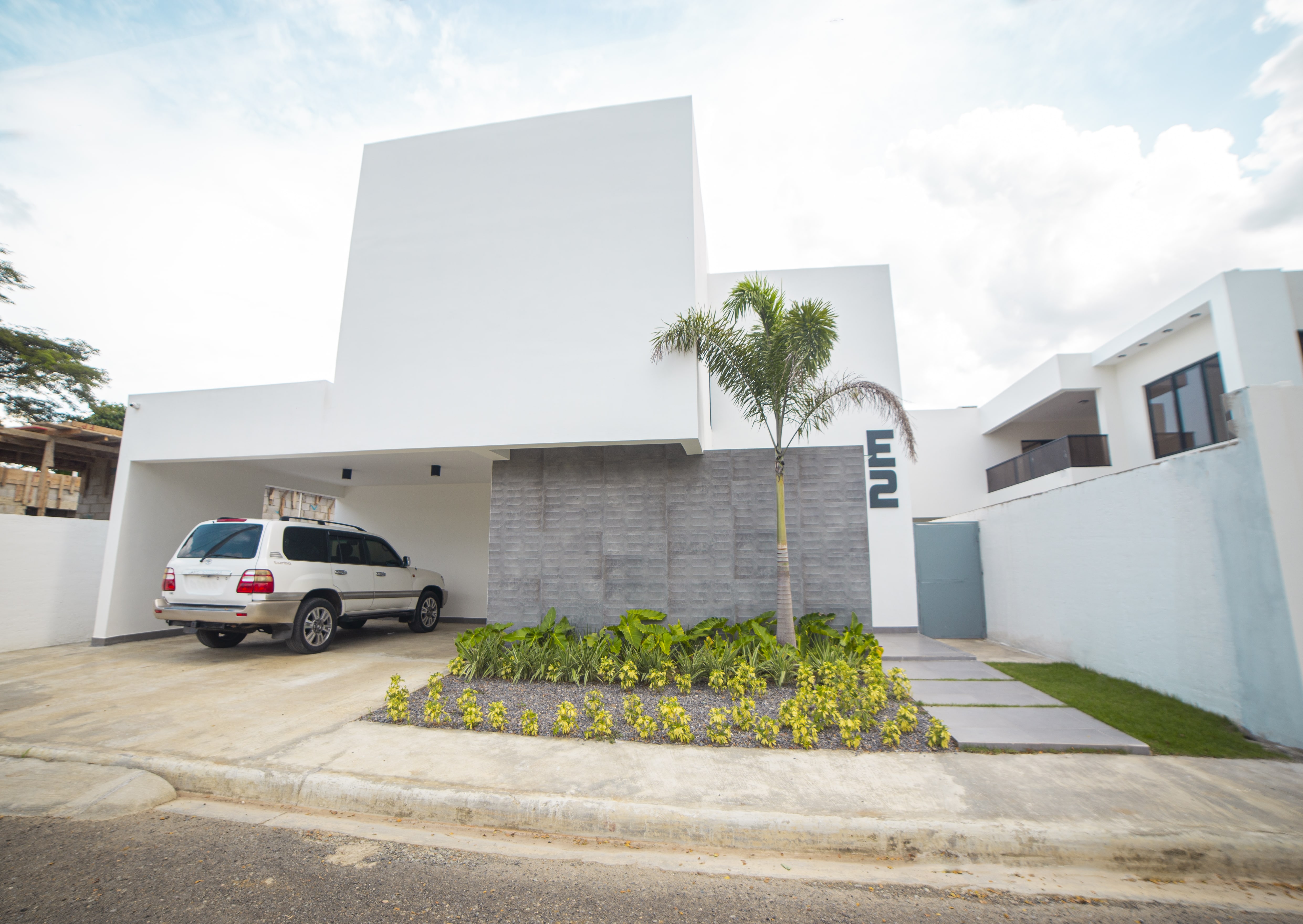 Casa de venta en La Vega RD, Res. Don Bartolo eXp Realty República