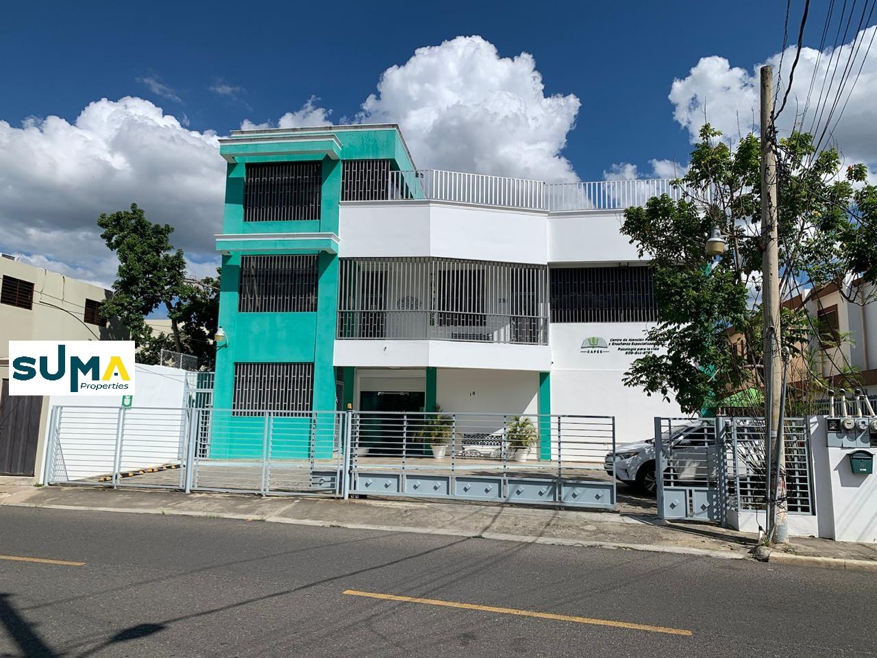 Edificio Comercial Cerca de la 27/Febrero - Llanos de Gurabo