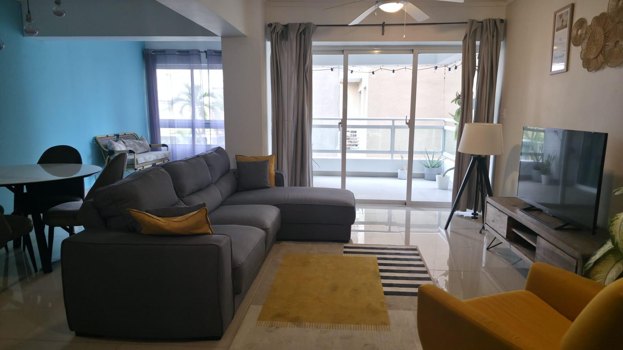 Se alquila apartamento Santo Domingo, en zona universitaria