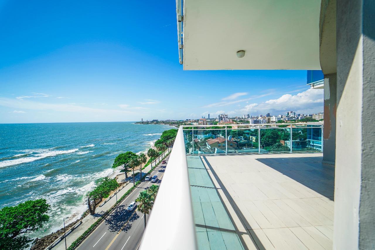 Apartamento en venta frente al mar en el Malecón de Santo Domingo
