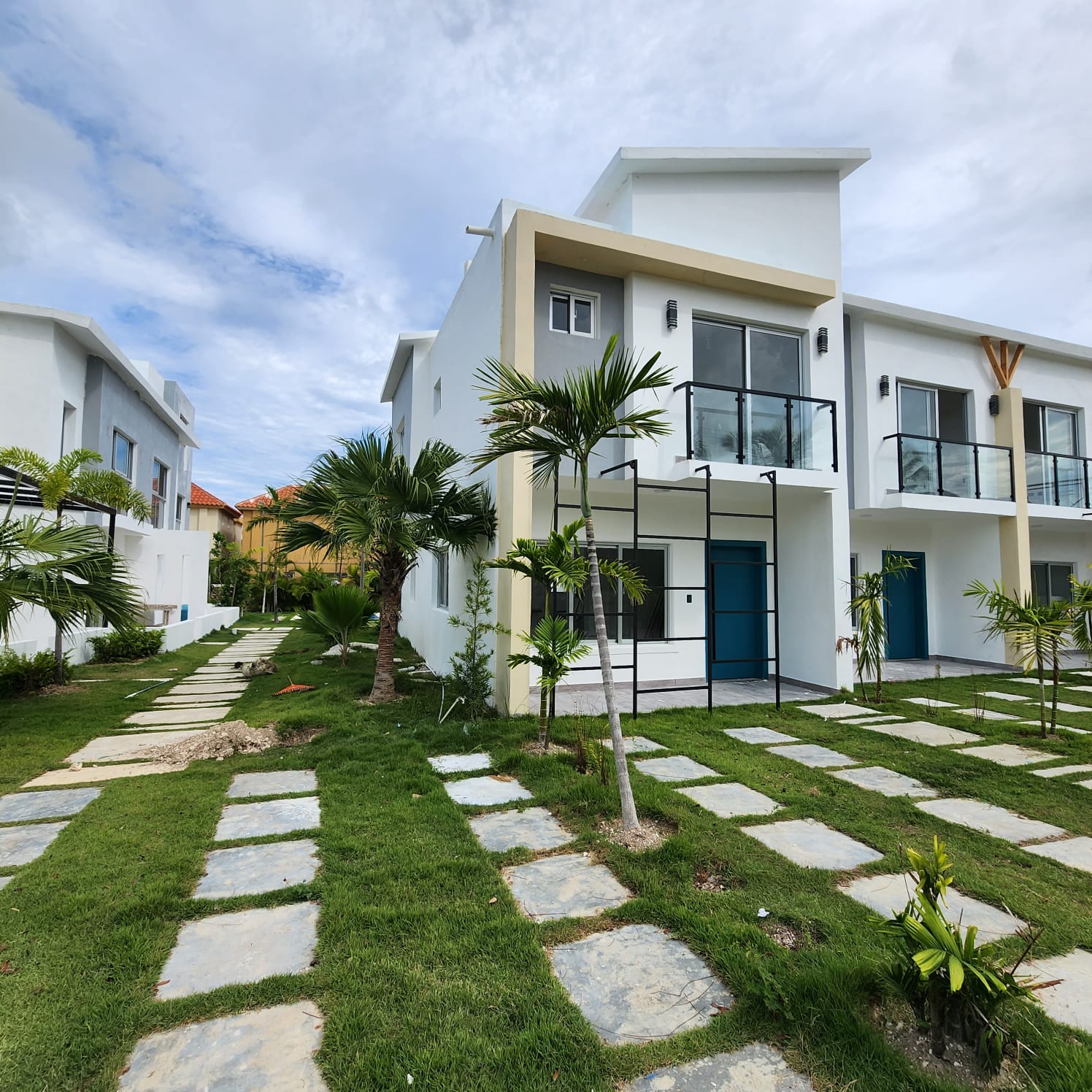 VILLAS TOWNHOUSE CON ACCESO DIRECTO A LA PLAYA