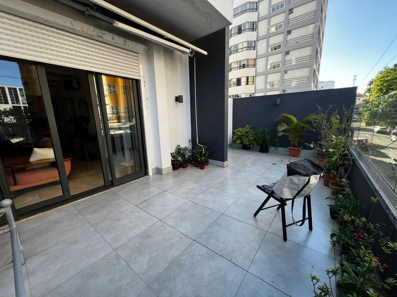 Apartamento en venta con terraza en Naco