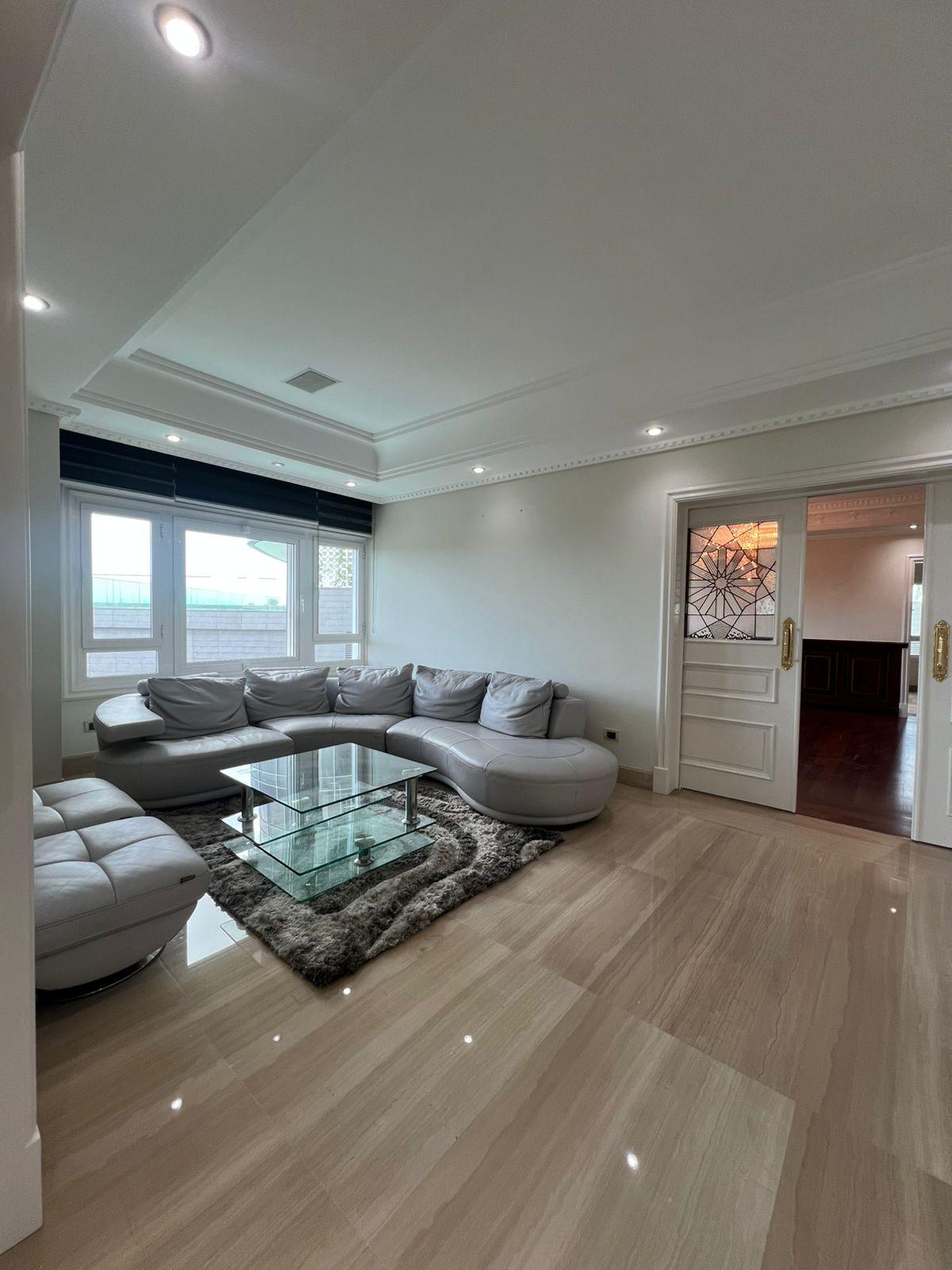 Exclusivo apartamento de lujo en alquiler – Los Cacicazgos