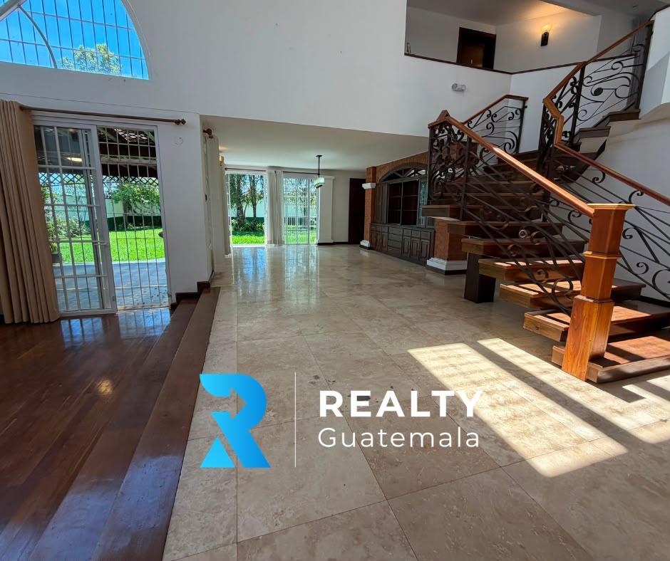 VENDO / RENTO Casa Zona 16, La Montaña