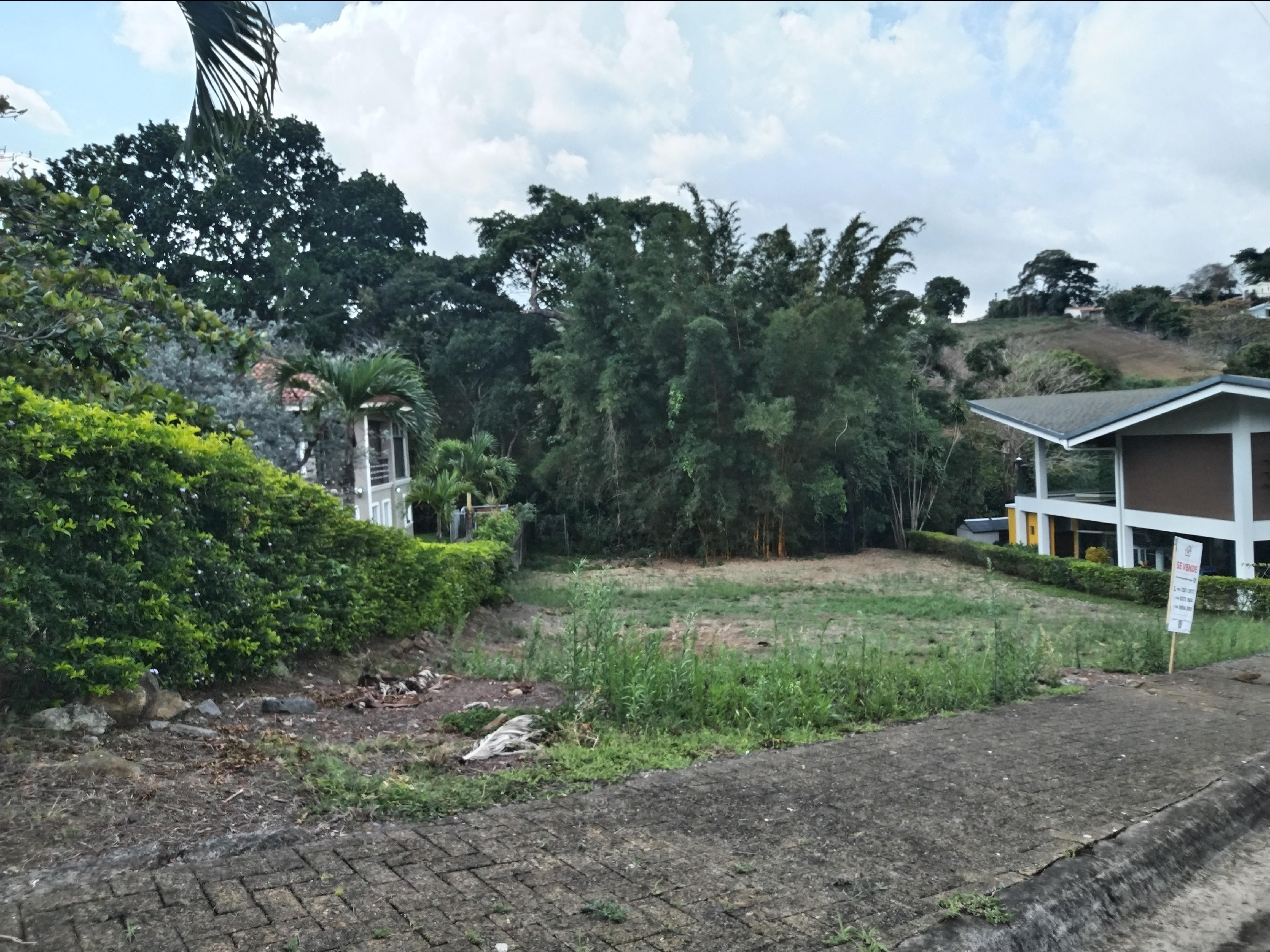 Land at Hacienda del Paseo