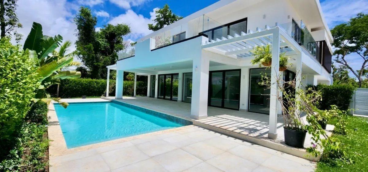 Exclusive 4-Bedroom Property
