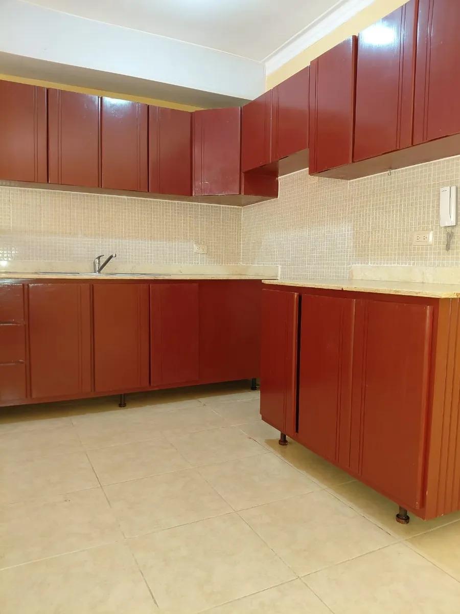 Apartamento en Pablo Mella, ideal para la familia o inversion. 3 habitaciones, en la misma Autopista Duarte, facil de llegar desde el centro de la ciudad.