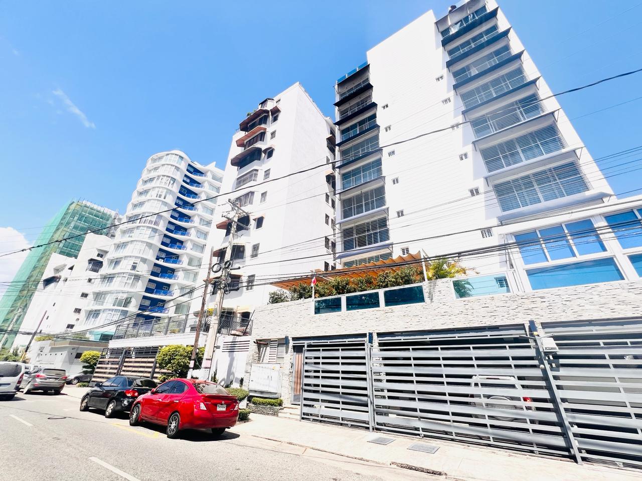 Apartamento exclusivo en torre Saratoga-Piantini- zona premium, alta demanda y estilo de vida