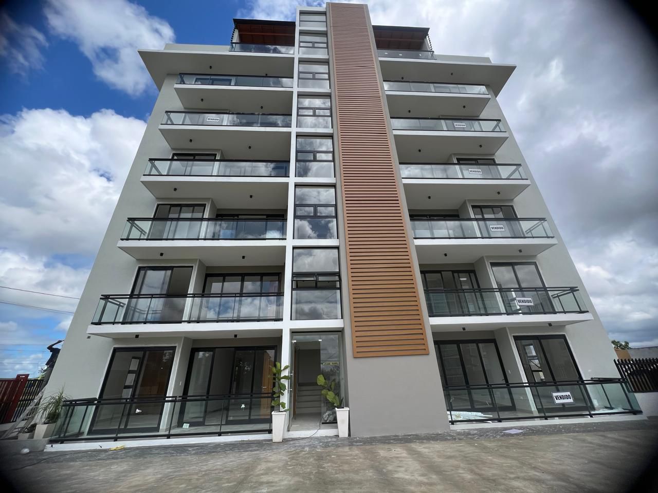 Apartamentos en Santiago Urb.Thomen