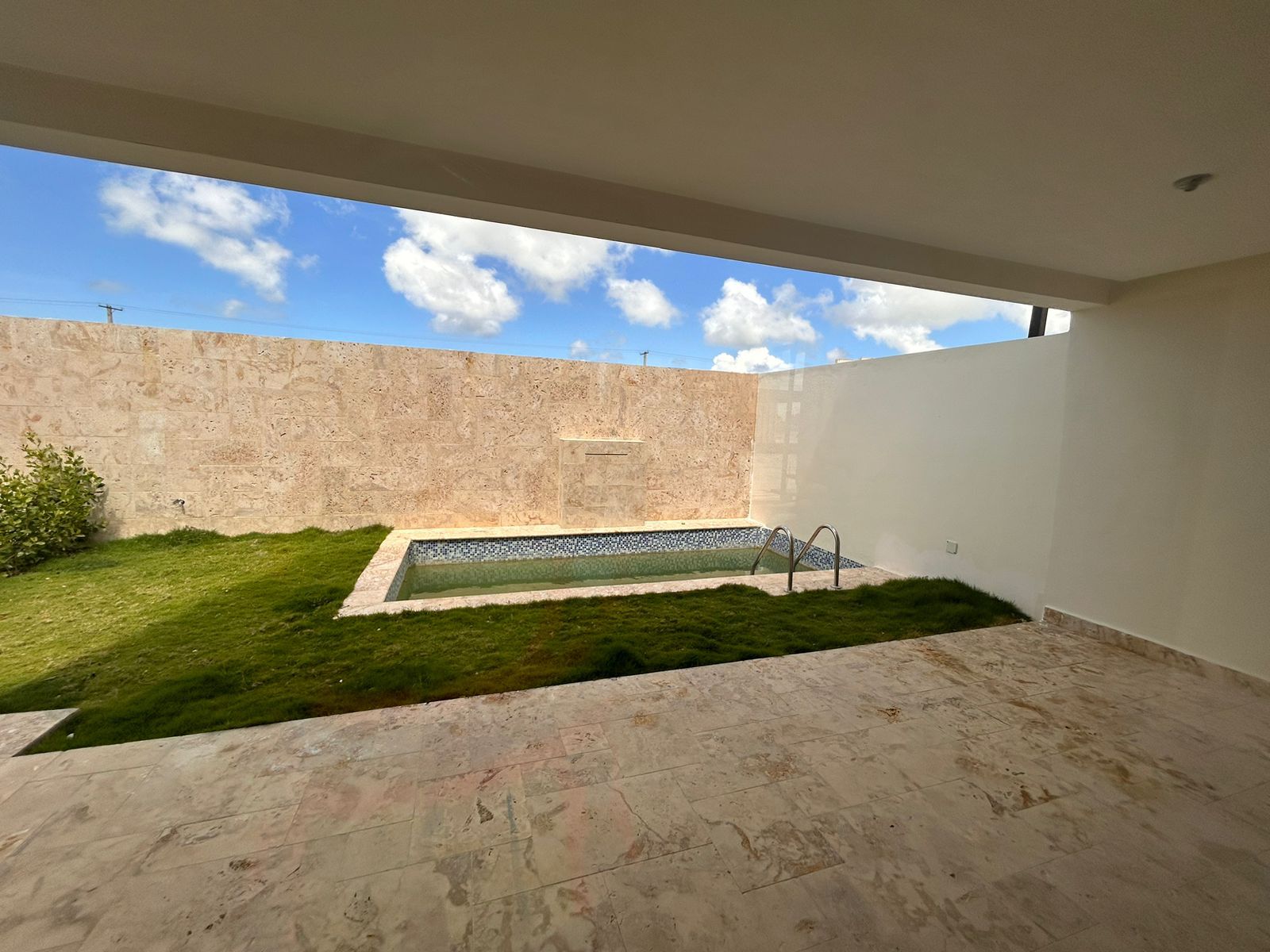 Un complejo cerrado de villas de estilo moderno contemporáneo en Punta Cana