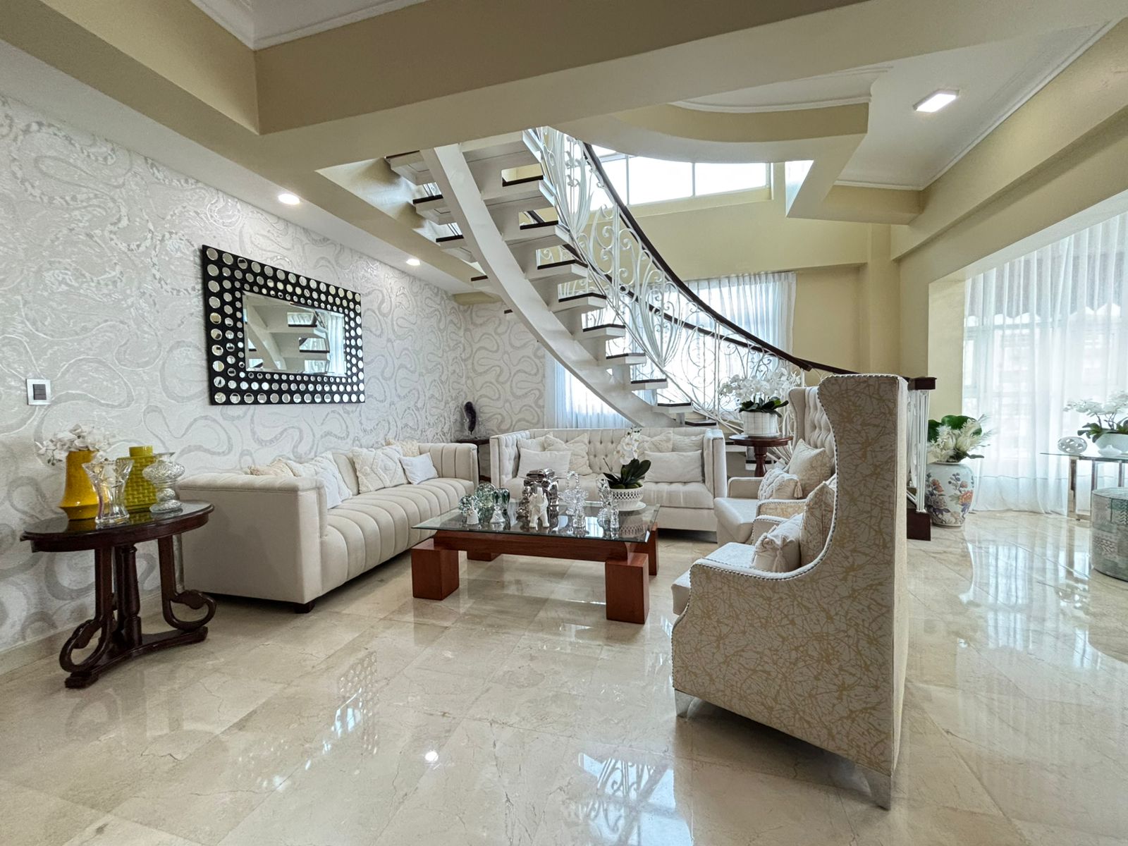 PENTHOUSE CON IMPRESIONANTE TERRAZA