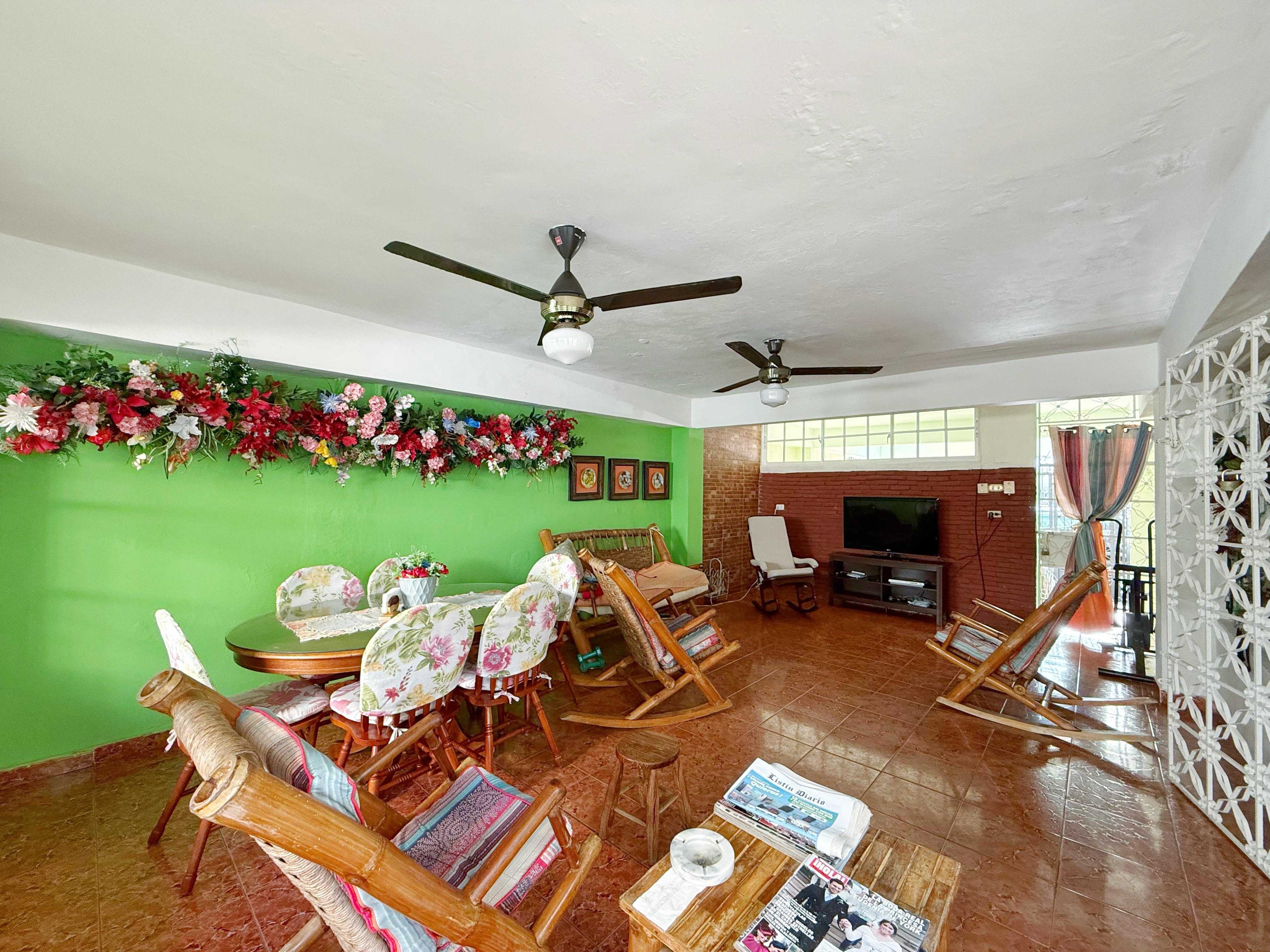 Casa en la Av. Independecia