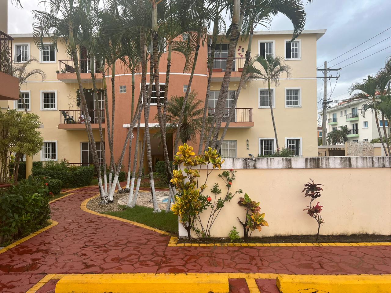 APARTAMENTO EN VENTA EN PUEBLO BAVARO
