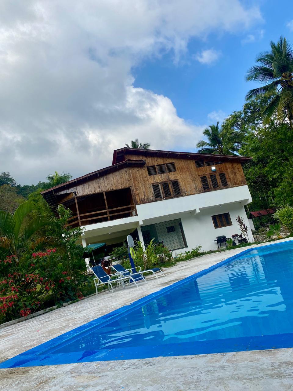 Paraíso Natural en Barahona – Finca Turística con Villas y Piscinas junto al Río