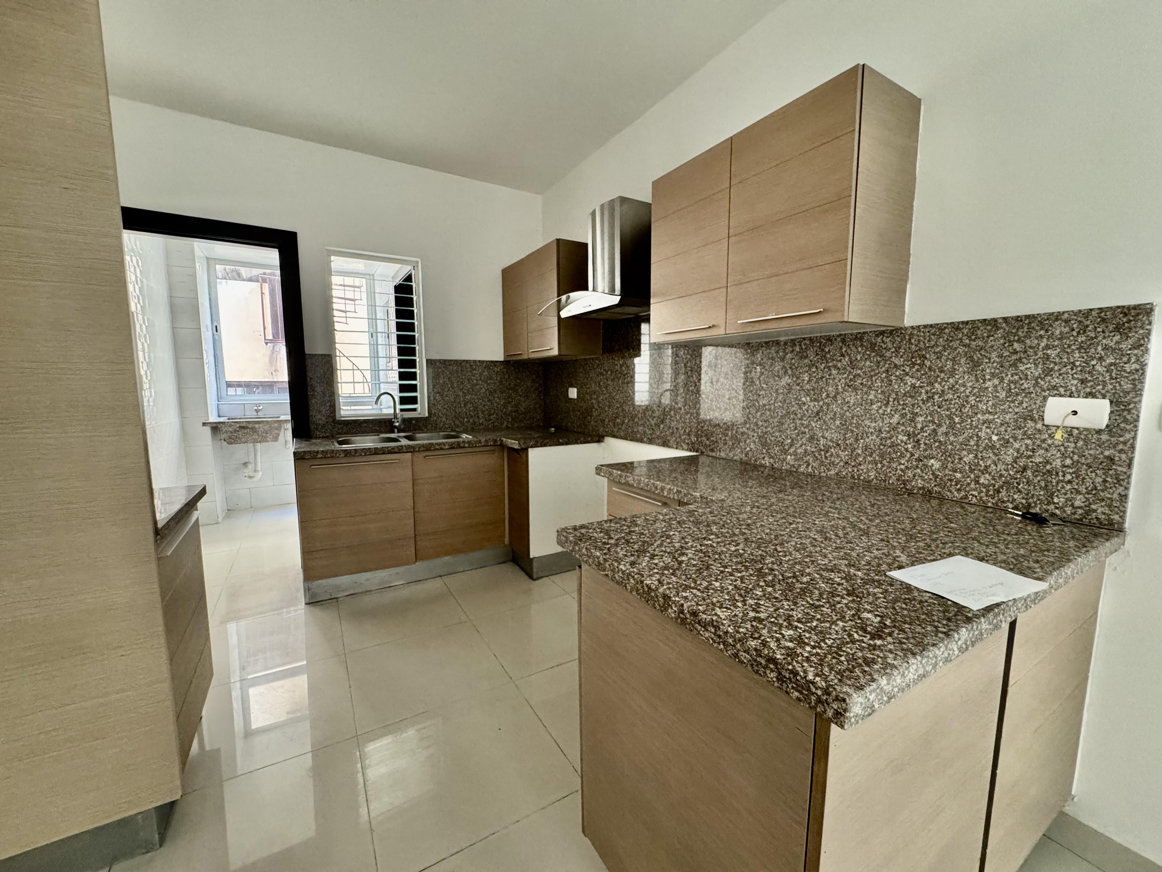 VENDO 3 HABITACIONES EN MIRADOR NORTE