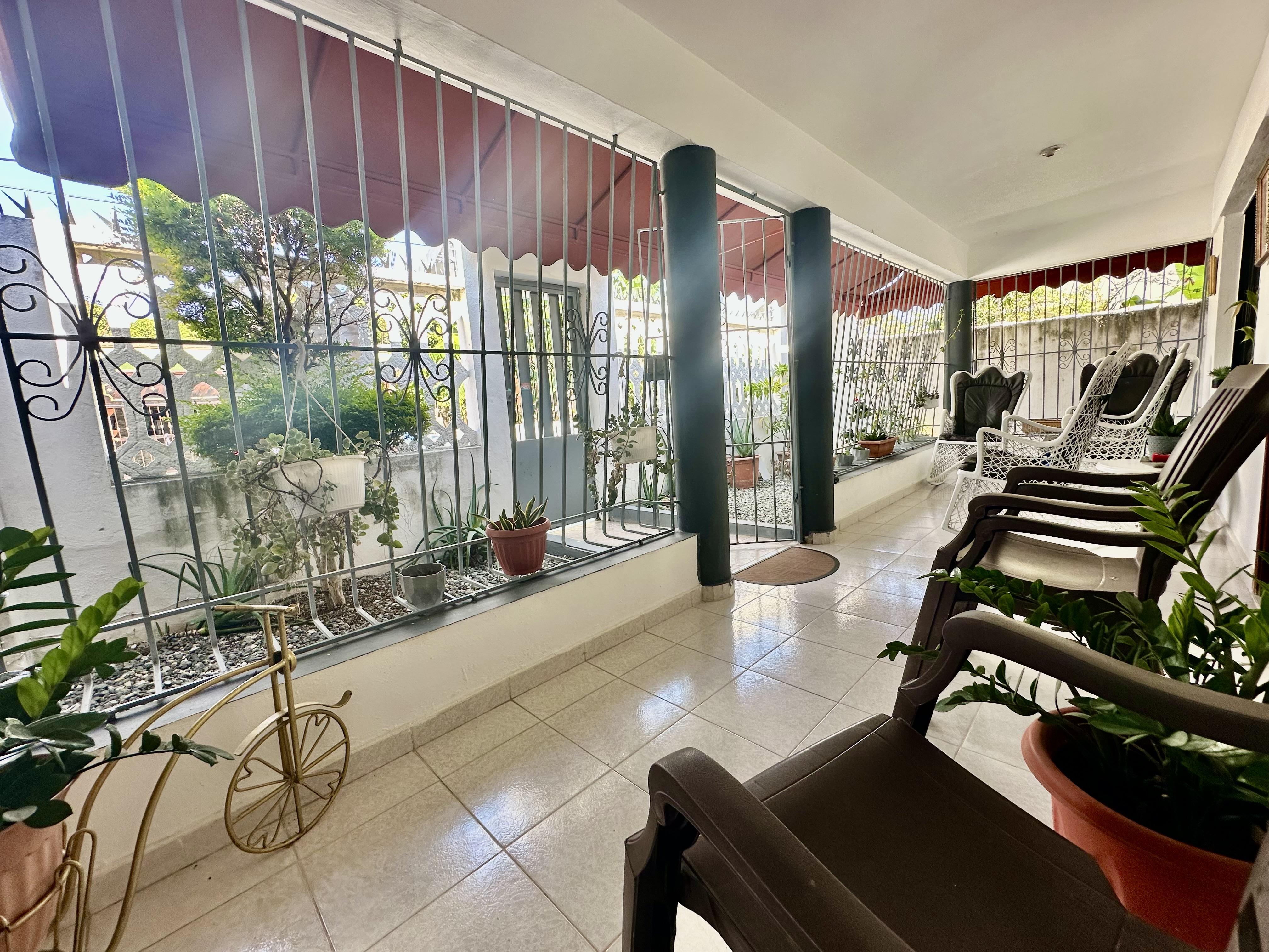 EXCELENTE Y ESPECTACULAR CASA EN SANTO DOMINGO ESTE!