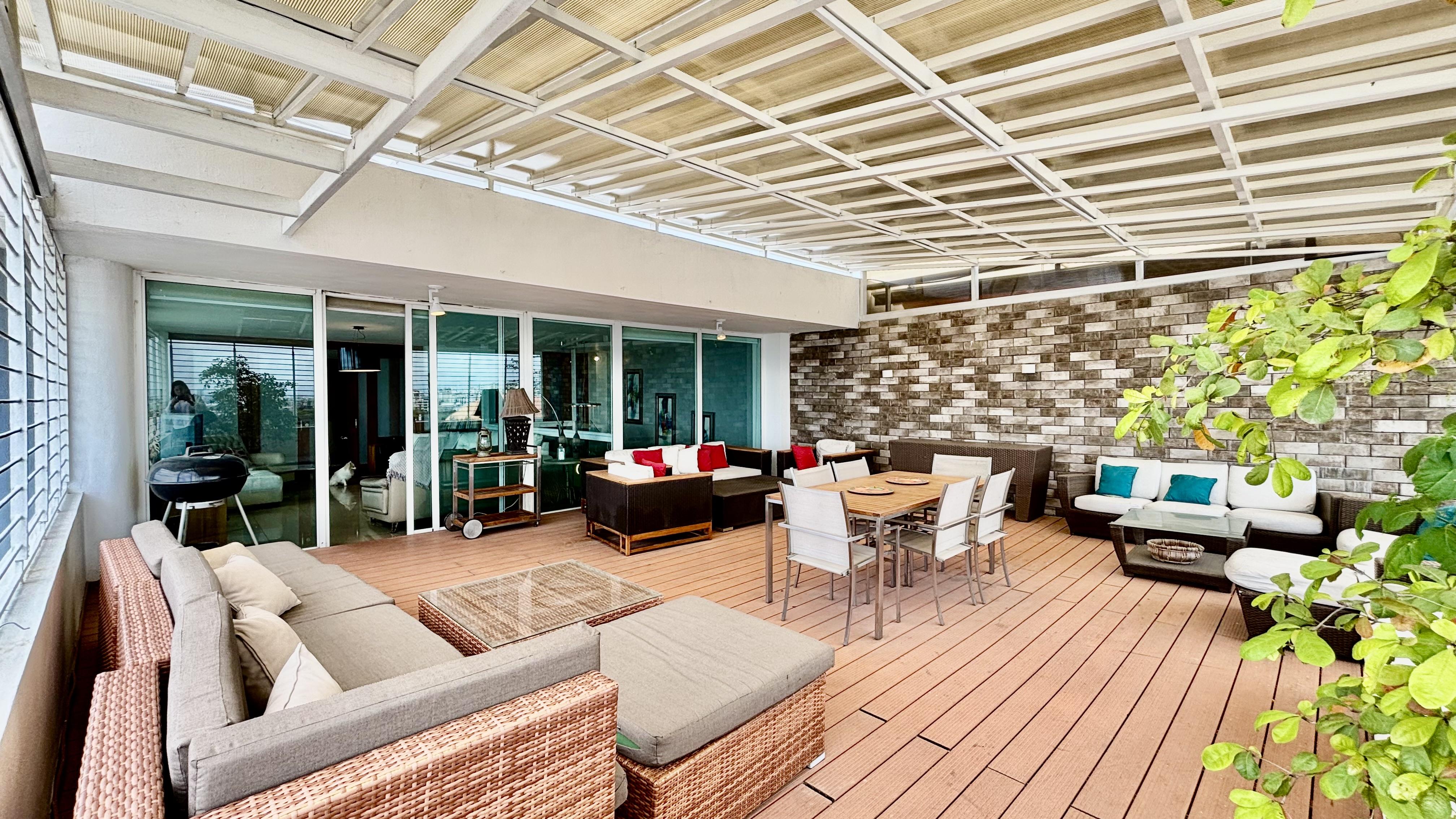 Hermoso y espacioso apartamento en La Esperilla