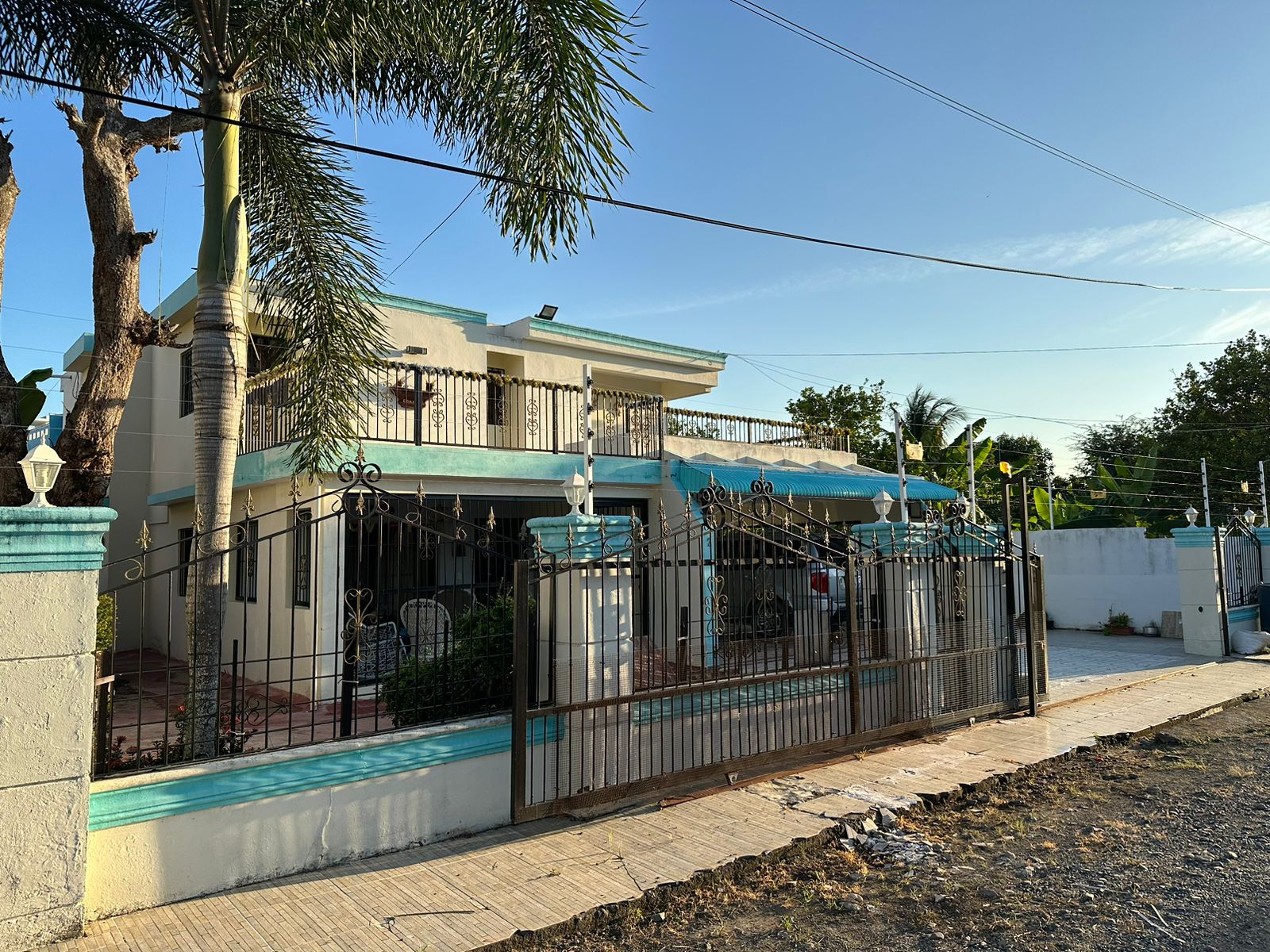 Acogedora casa en venta Salida a santo Domingo