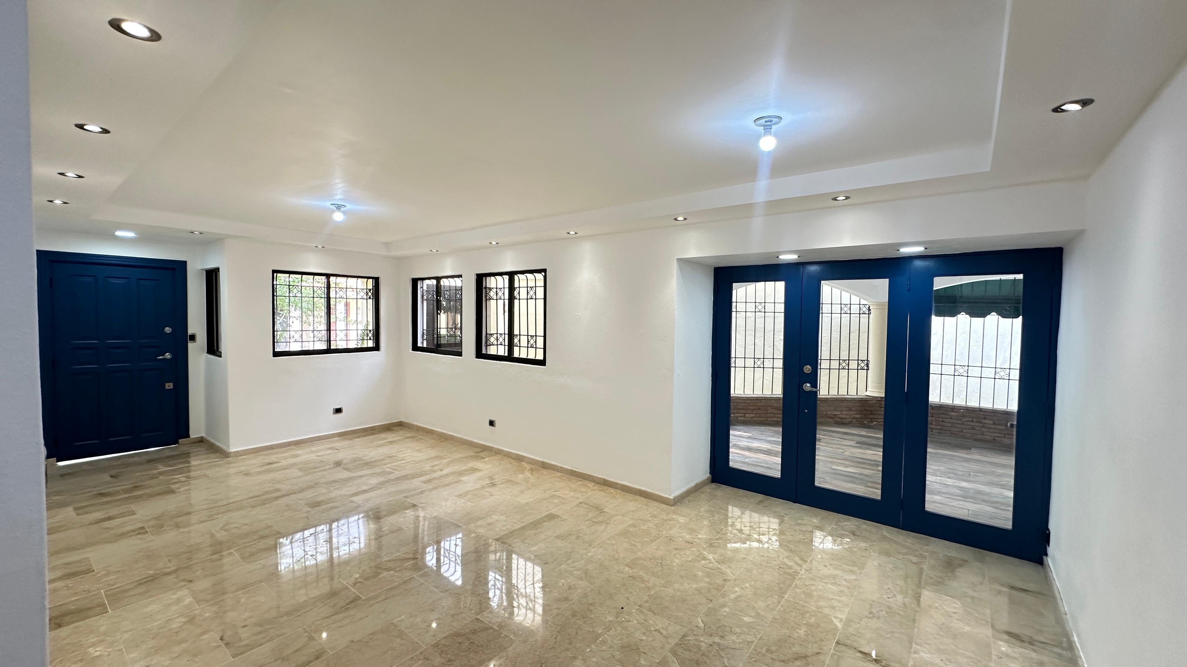 Hermosa Casa en venta en Las Praderas