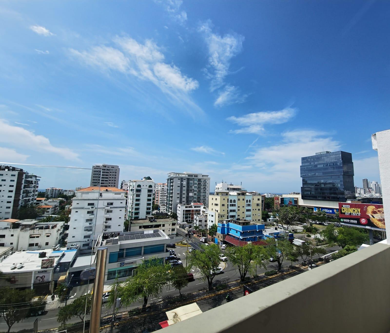 Listo para Mudarte! Apartamento Amueblado en Alquiler en moderna torre de Mirador  Norte con todas las amenidades.