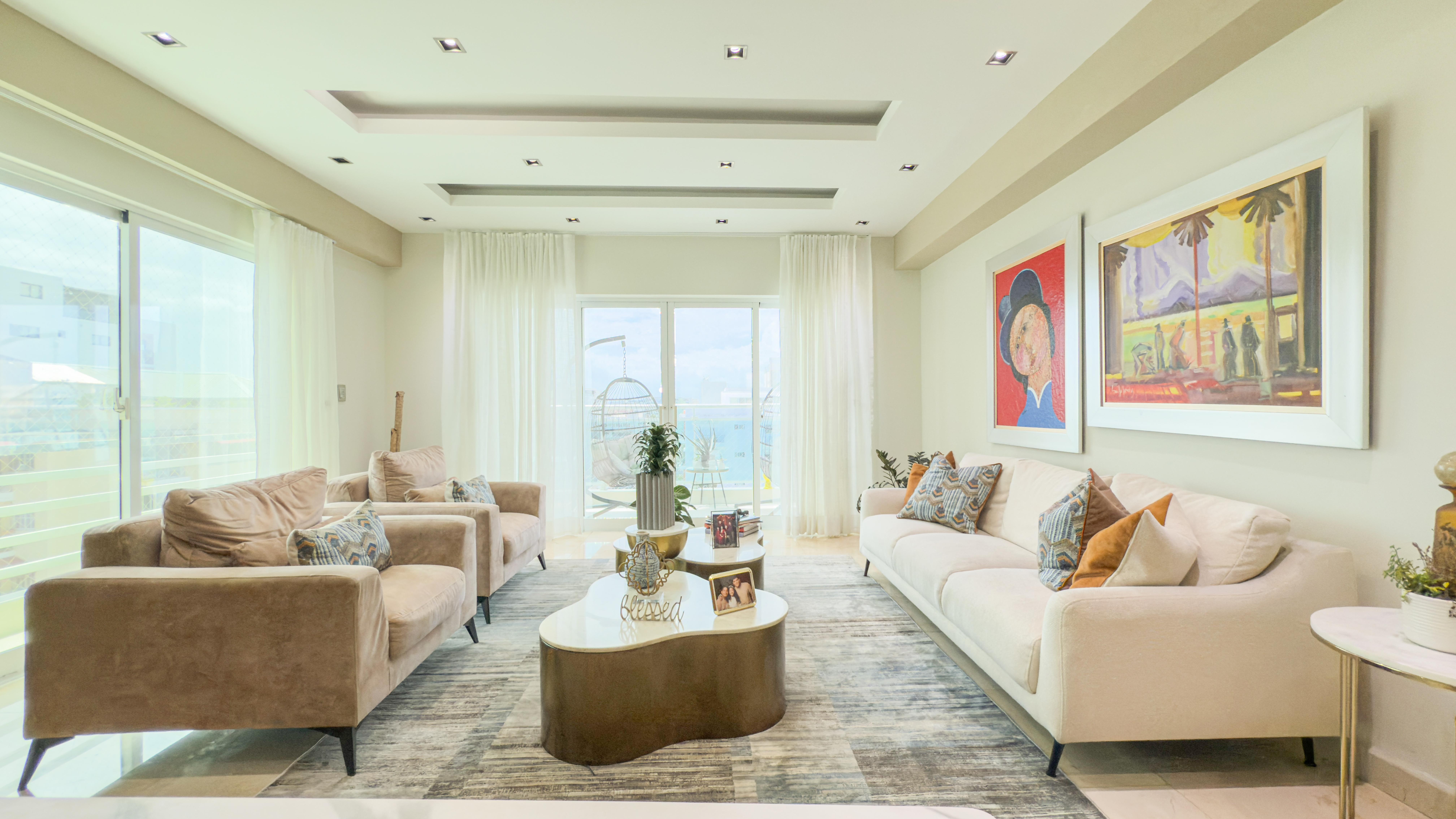 Apto. en venta en Evaristo Morales 3 hab más estudio