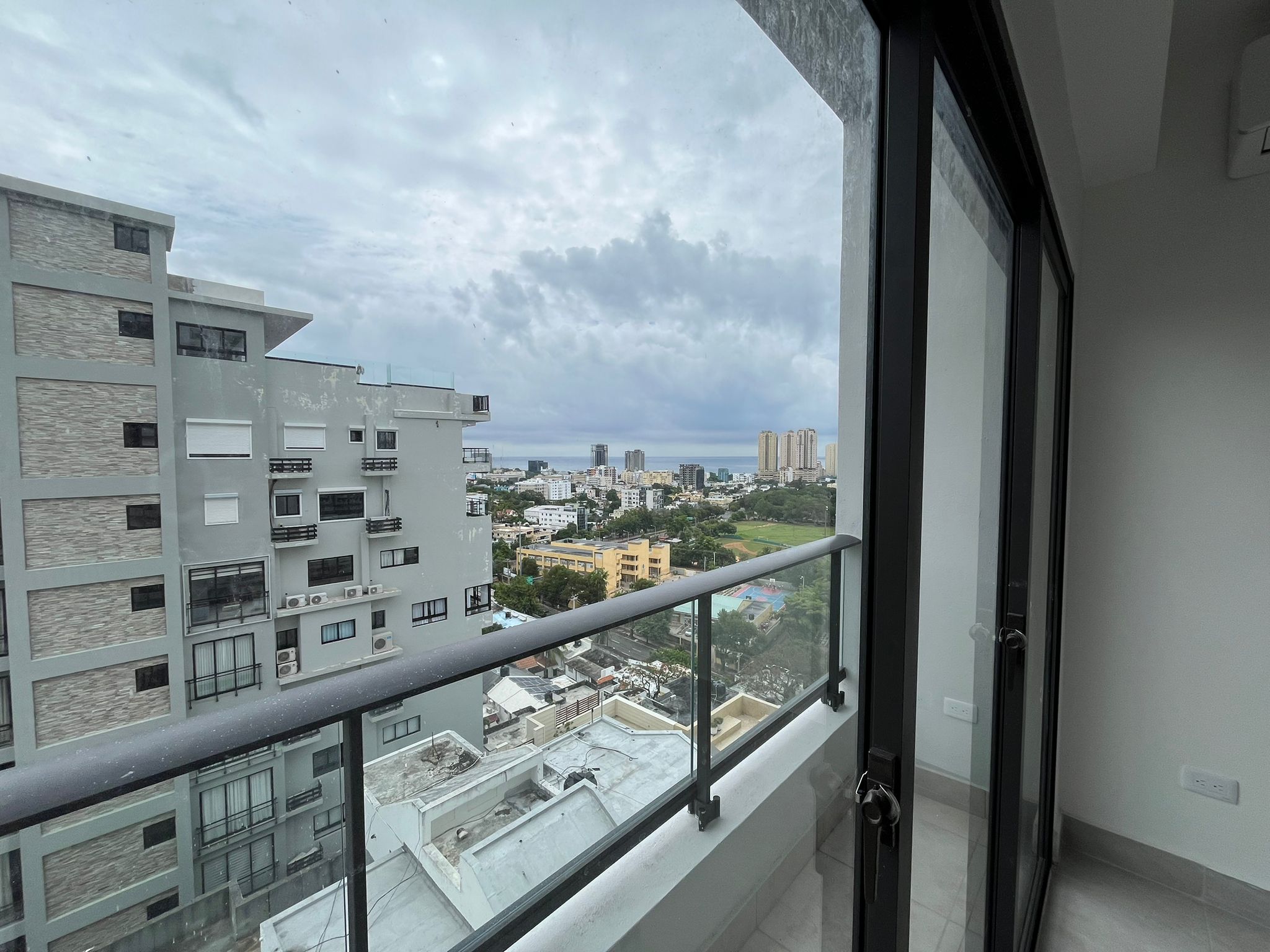 Hermoso apartamentos de 2 habitaciones vista mar en La Esperilla