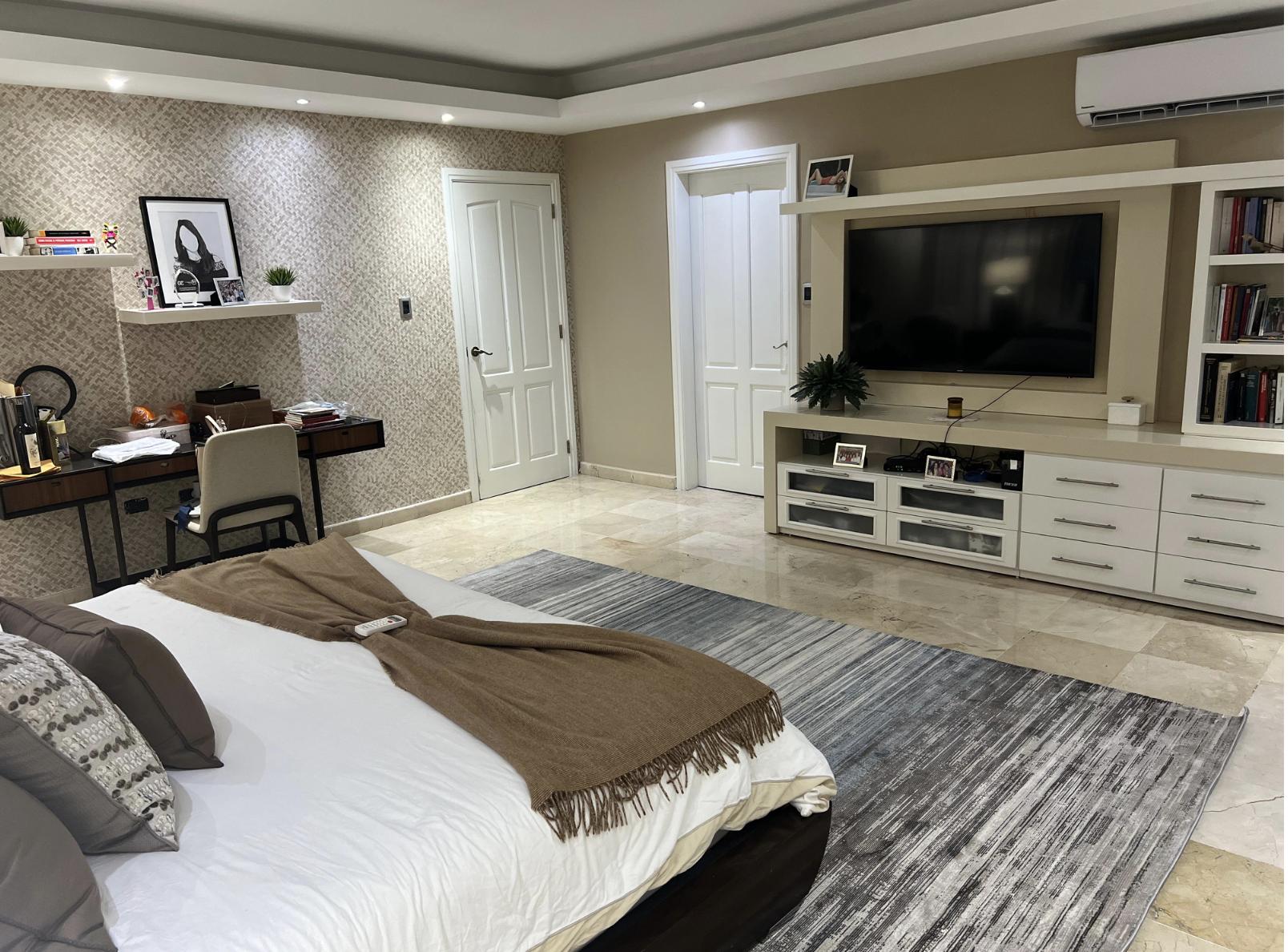 Amplio, ventilado,piso alto torre luxury, el apartamento que buscas con mas de 300 metros netos en Naco