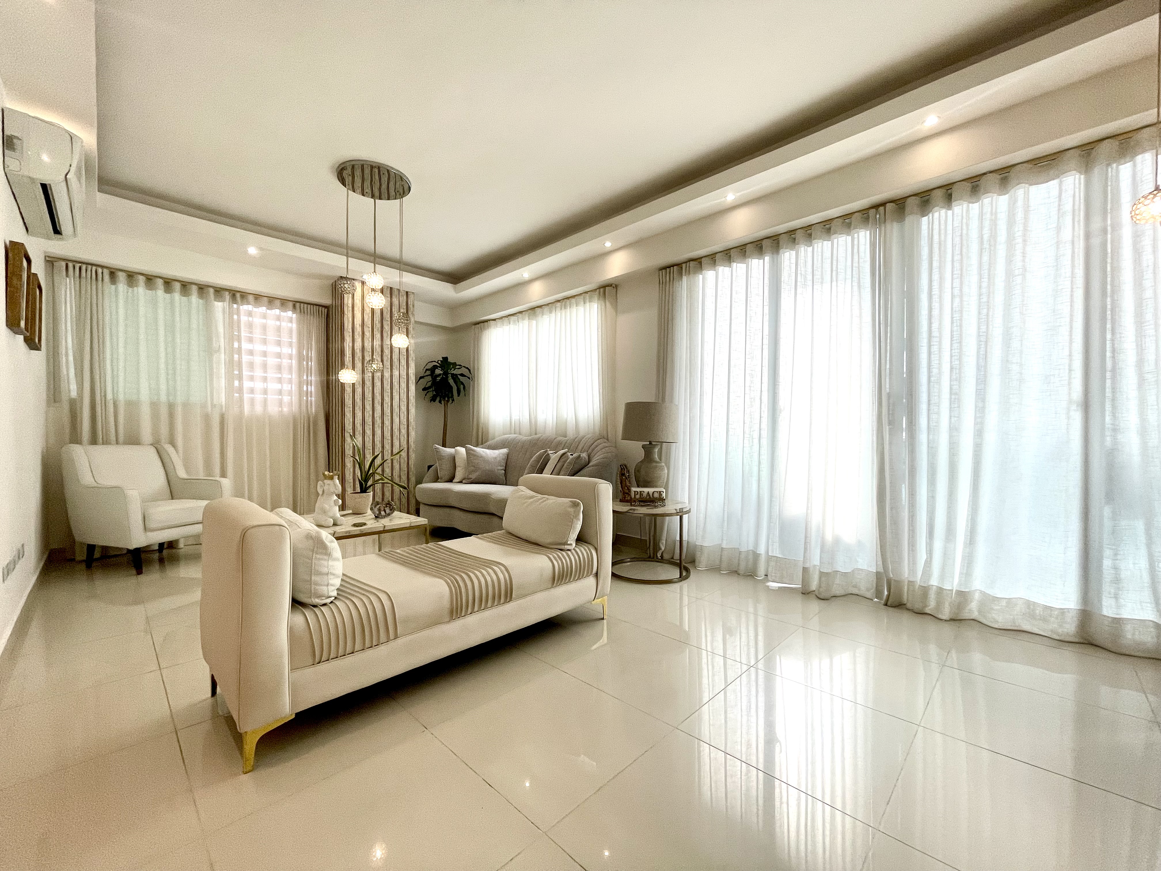 Amplio y elegante apartamento con excelente distribución ubicado en Naco